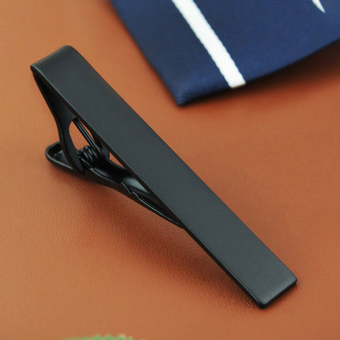Peluche Sleekly Black Matt Tie Pin Brass
