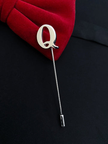Peluche Alphabet 'Q' Silver Lapel Pin for Men
